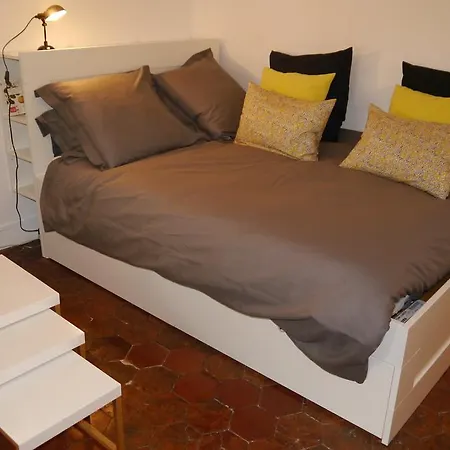 Apartment Studio - Between Eiffel Tower And Champs-elysees