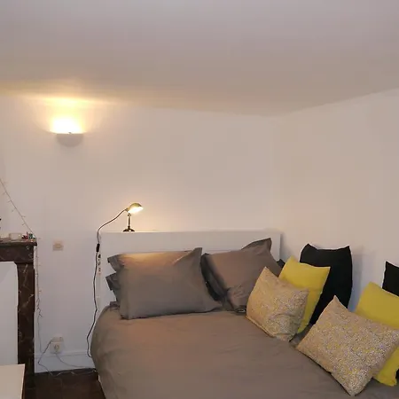 Daire Studio - Between Eiffel Tower And Champs-elysees Paris